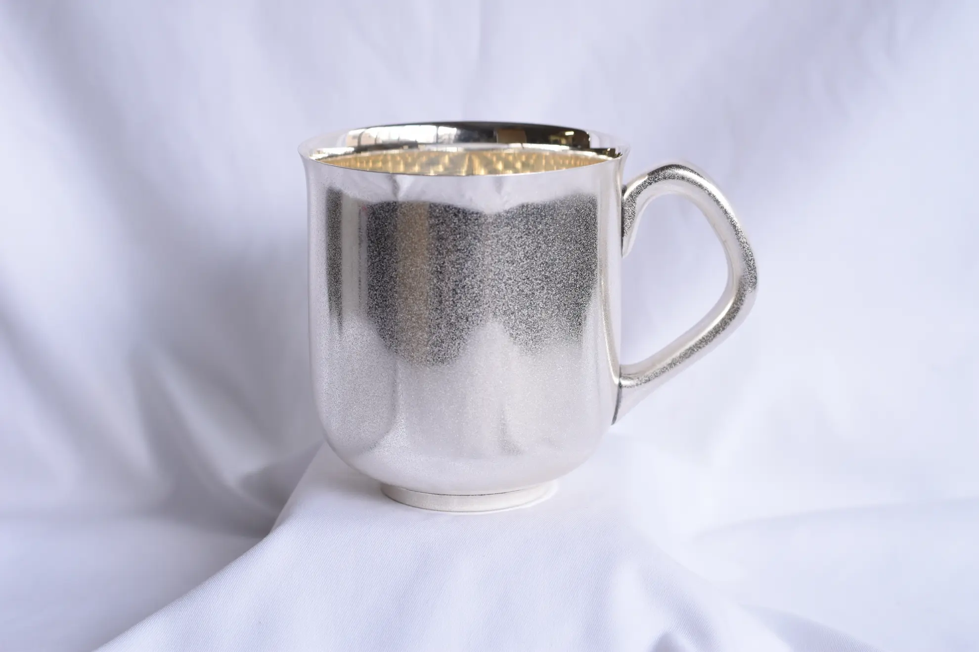 銀製取っ手付きカップ ｜ 内藤銀器製作所
