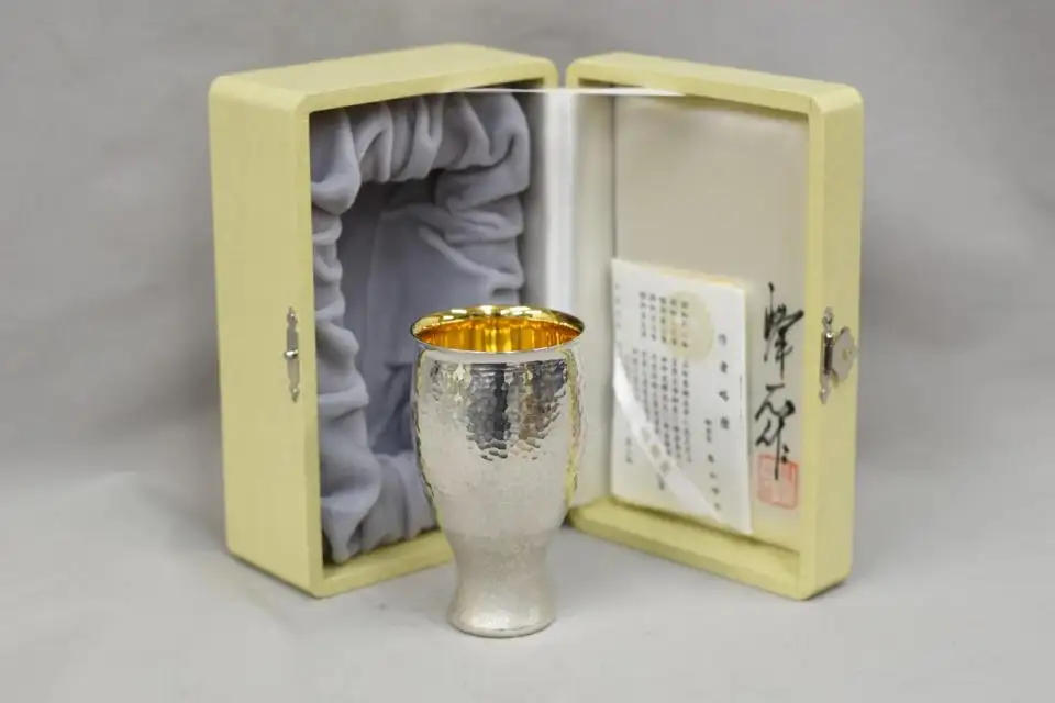 奥山峰石作・ワイングラス『バラ』 ｜ 内藤銀器製作所