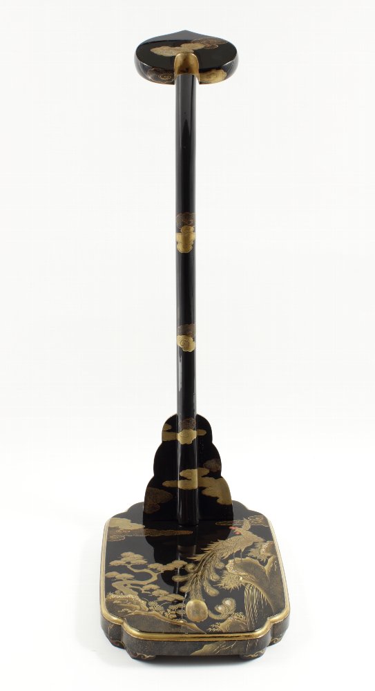 日本刀 販売品 刀掛 太刀掛 籬菊春景図金梨子地塗二本掛刀掛