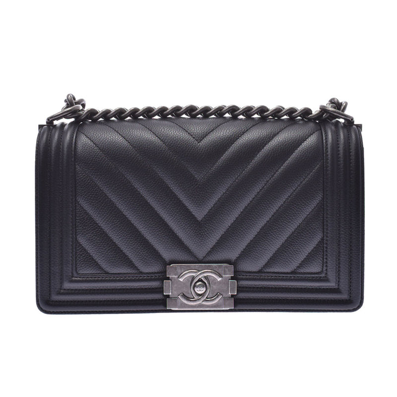シャネルボーイシャネル Vステッチ チェーンショルダーバッグ 黒