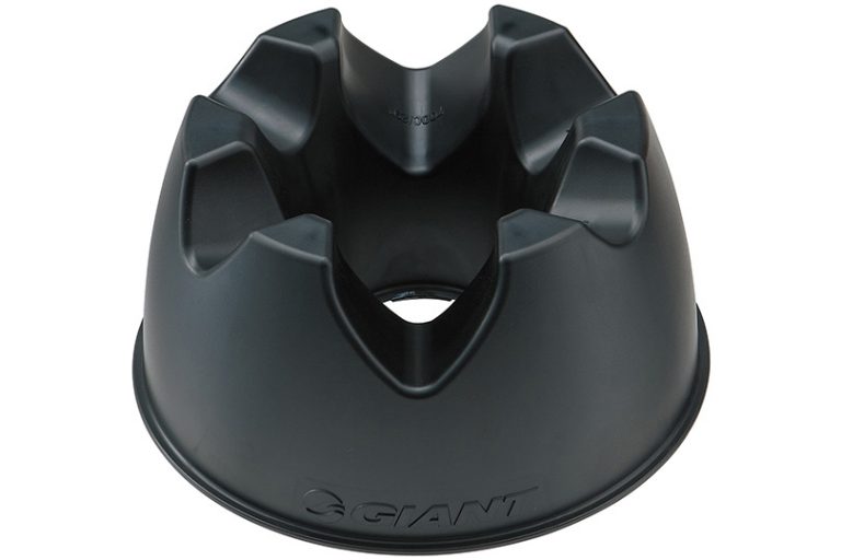 ローラー台/サイクルトレーナーで室内フィットネス！！「FLUID ST」の