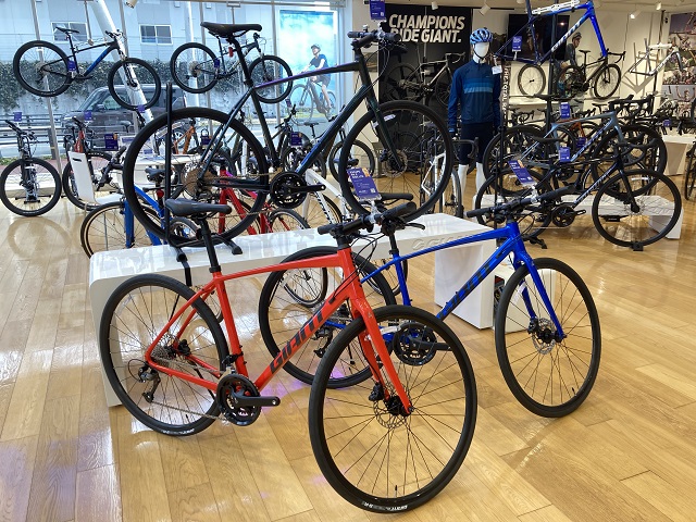 入荷情報】新しいESCAPE R3が入荷しました！ ｜ ジャイアントストア