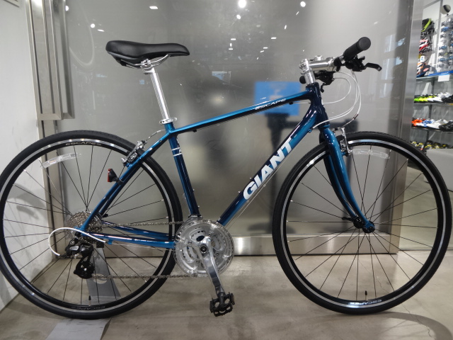 新カラー入荷！】2017 ESCAPE R3 & R3 WOMAN 入荷しました