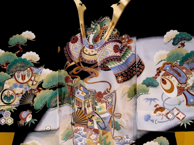 お宮参り着物正絹（初着・産着）男児G3-2 兜に御所車・つつみの柄