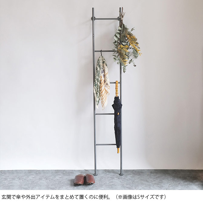 山*介様 オランダ製ミラー 重いですが壁掛けにもなるようになってい