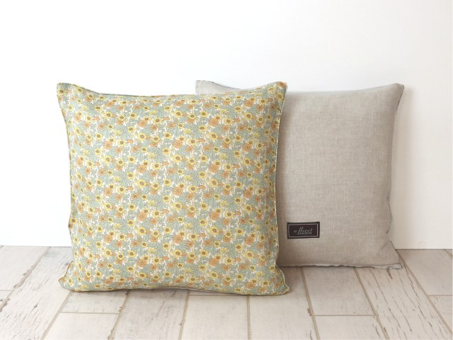 未使用品 リバティ トランク caramel リバティ柄クッション付き