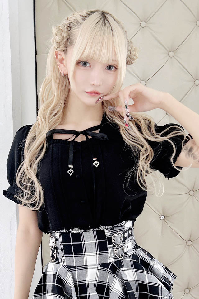 MA*RS】サテンリボン付きハートカットブラウス - ブラック size-F