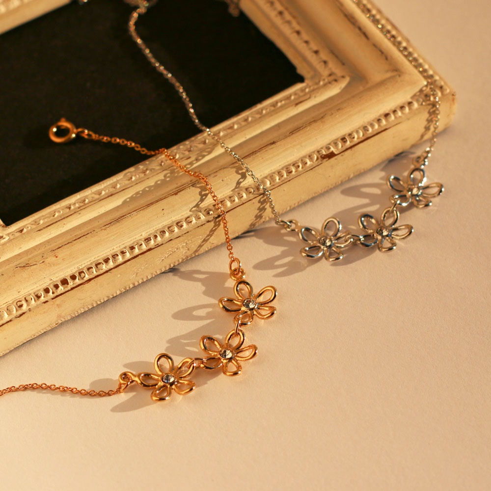 ブレスレット K18 フラワー 花 モチーフ バー ストーン シンプル 高