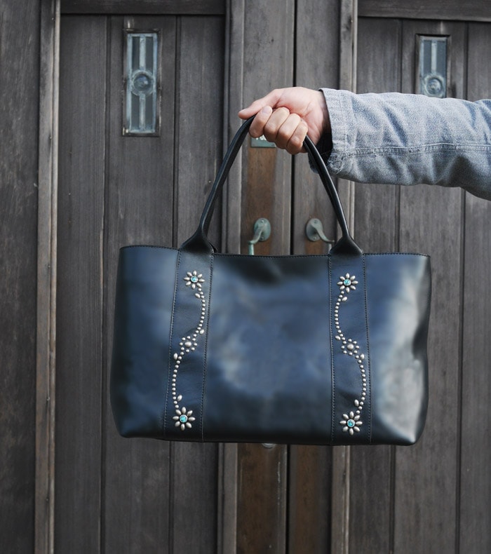 HTC スタッズ付き黒レザーバッグ 楽天市場】HTC エイチティーシー