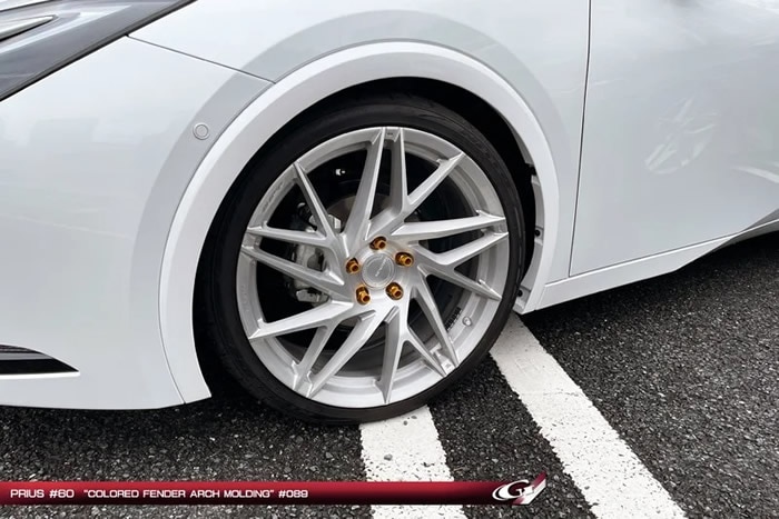 k*i様 トヨタ60プリウスGグレード フェンダーモール4枚セット トヨタ60