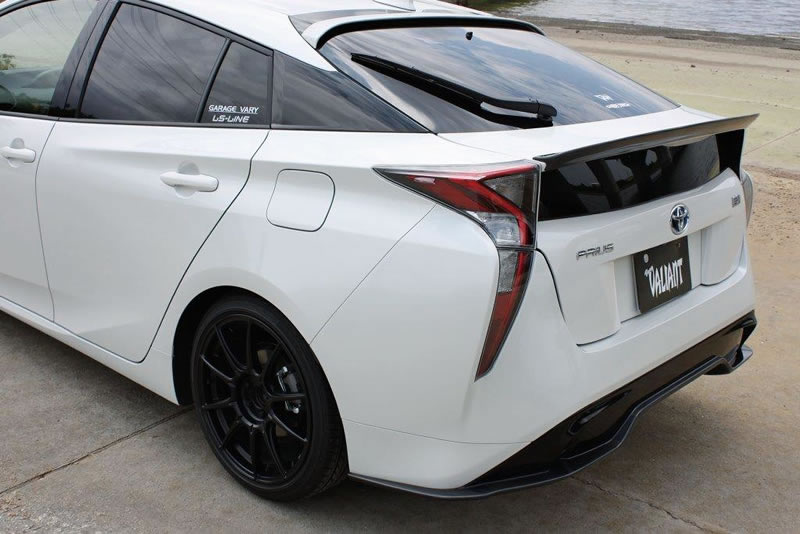 プリウス50系専用 トランクスポイラー VARY VALIANTを販売中です