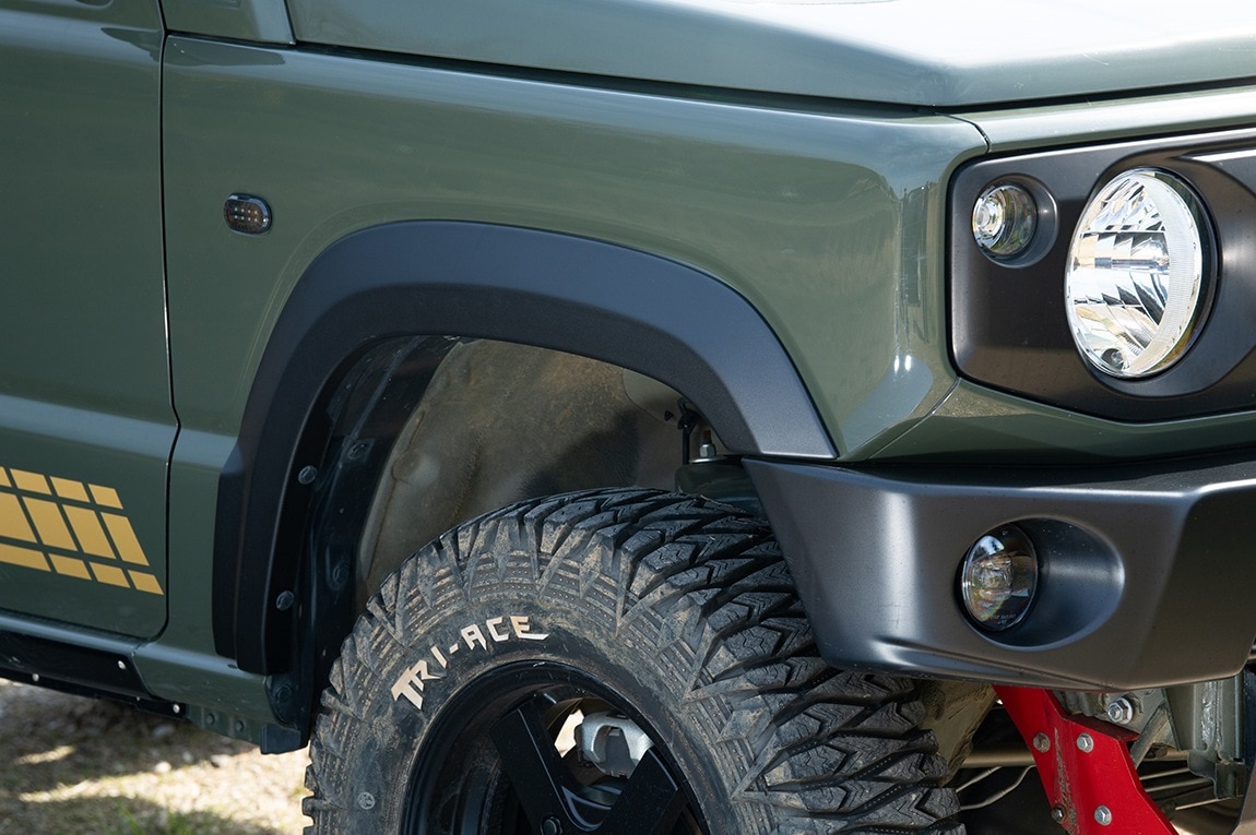 SHOWAGARAGE JB64 ワイドフェンダー フロント側新品、リア側中古品