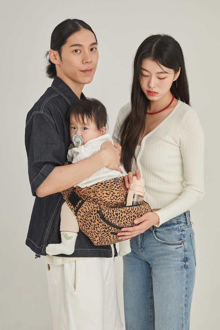 グスケット365抱っこ紐Plus【抱っこ紐+バッグ】ブラウンレオパード