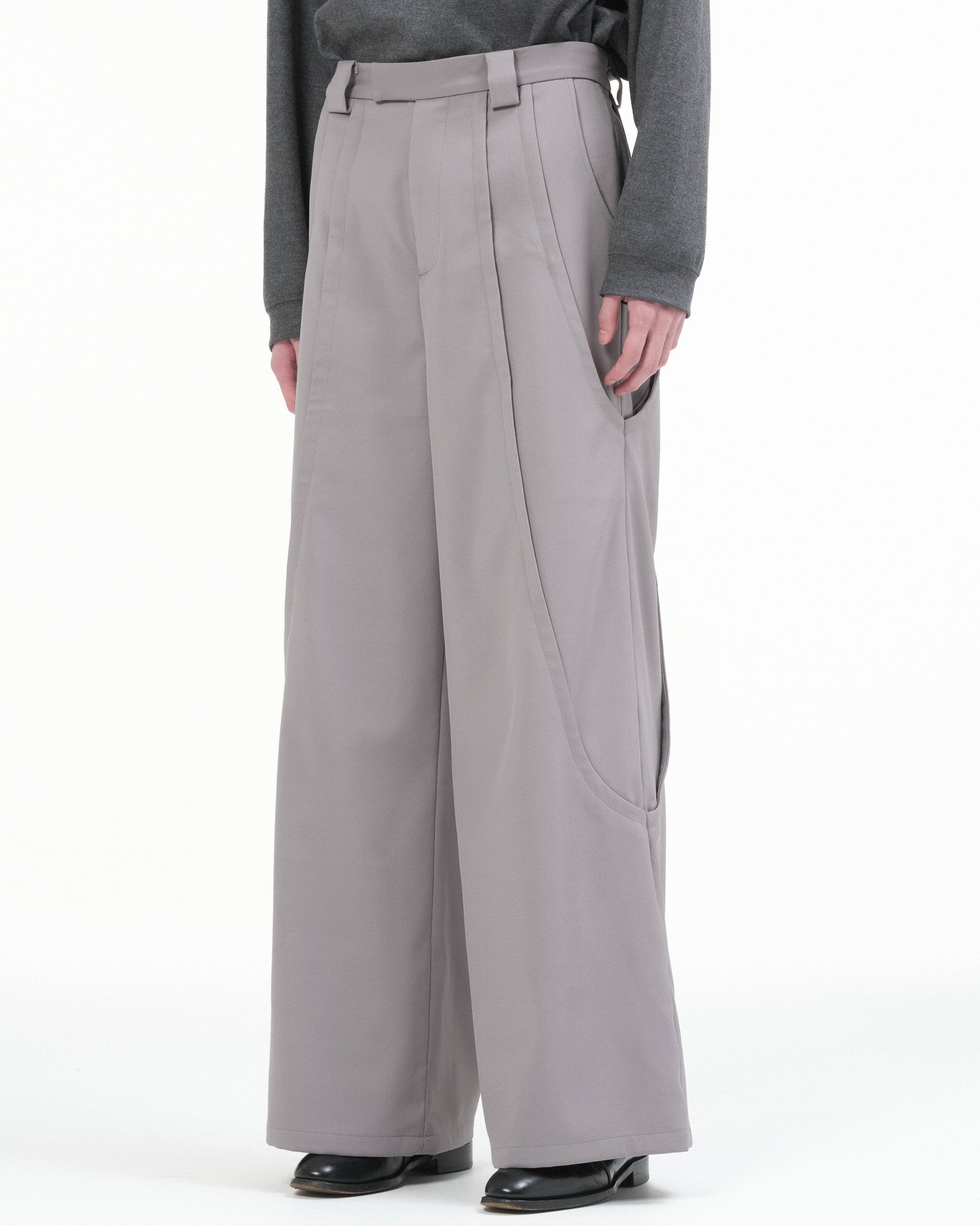 TUCK WIDE PANTS – GOAT ESSENCE