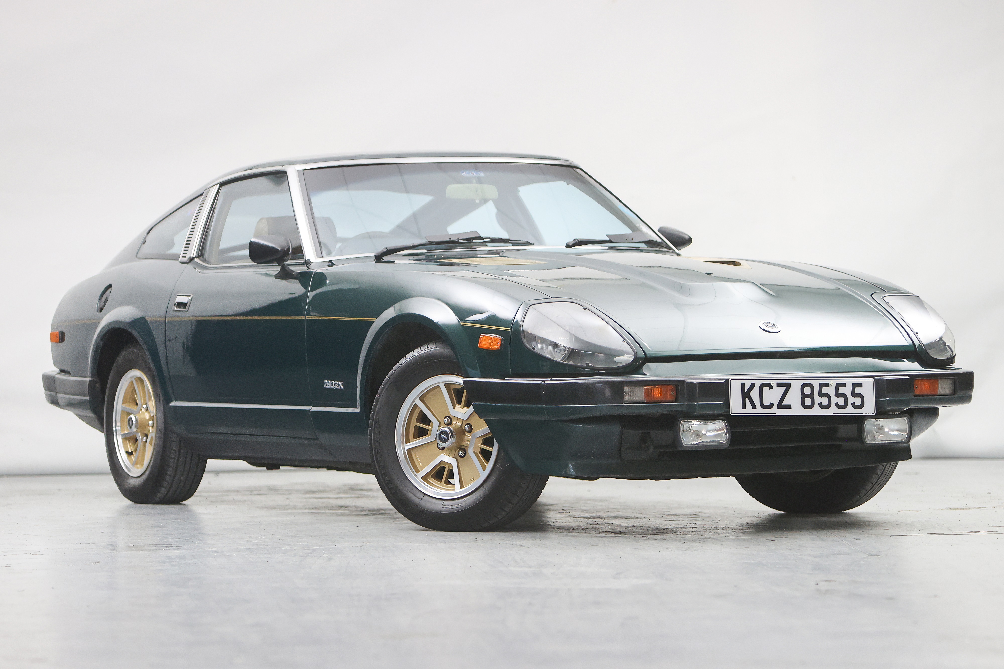 みゅう。ページ♩ HATCH VISOR | DATSUN | 280ZX (S130)