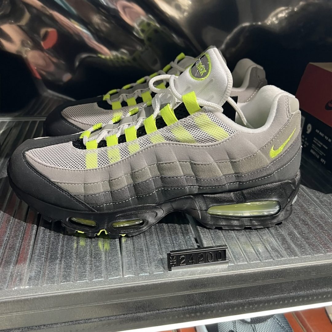 NIKE AIR MAX 95 NEON BIG BUBBLE イエローグラデが3/5に海外発売予定