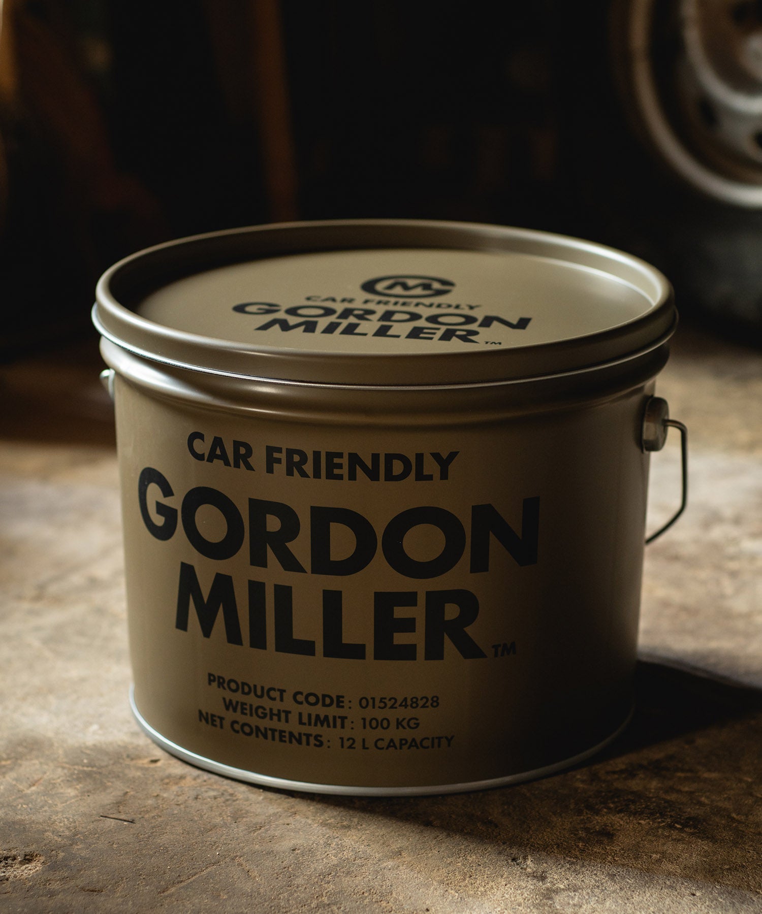 ペール缶収納型スツール 12L – GORDON MILLER
