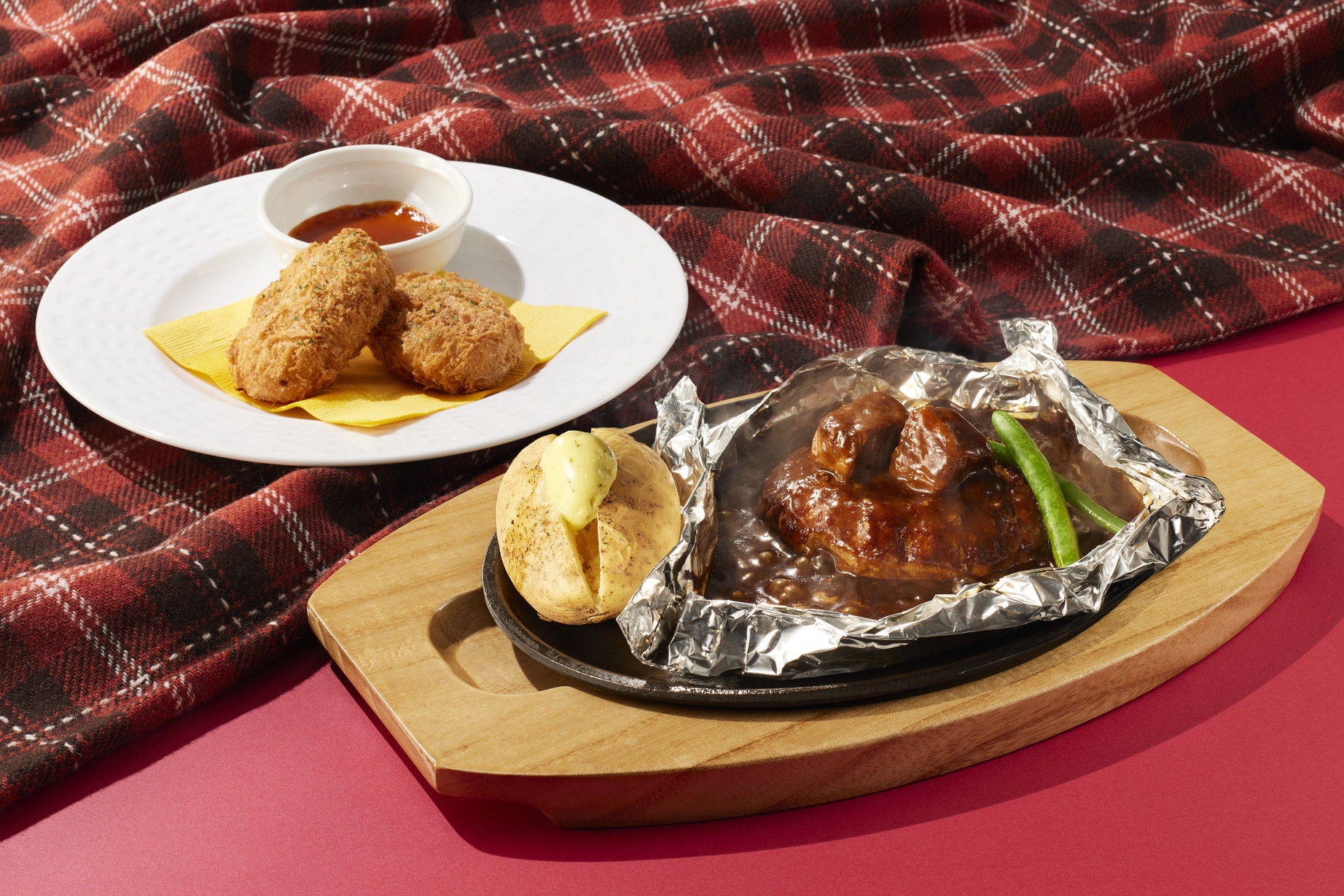 ココス、旬の味覚やデザートが盛りだくさんの「2024秋冬グランド