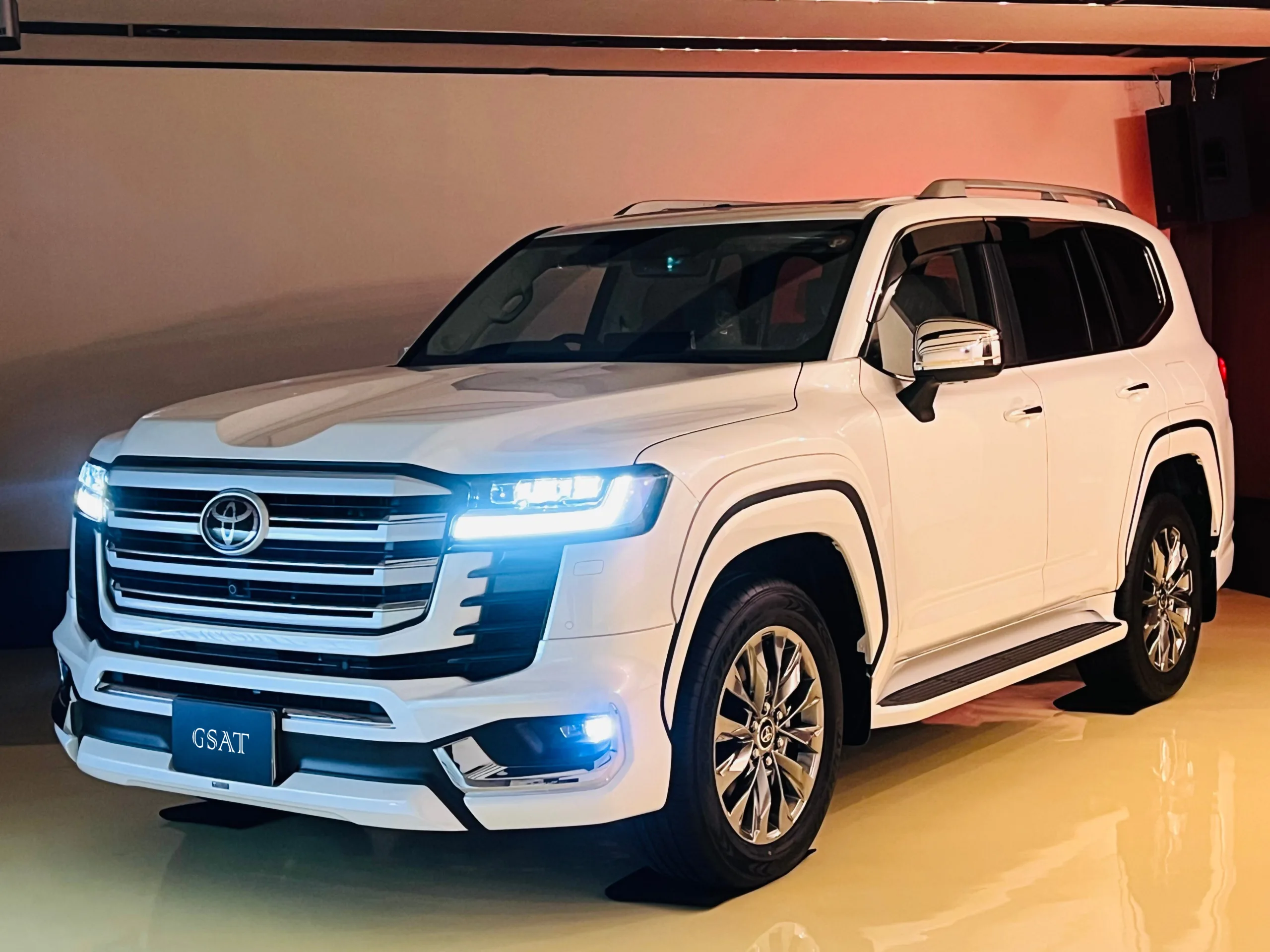 2025 TOYOTA LAND CRUISER 300 ZX 4WD - GSAT.JP