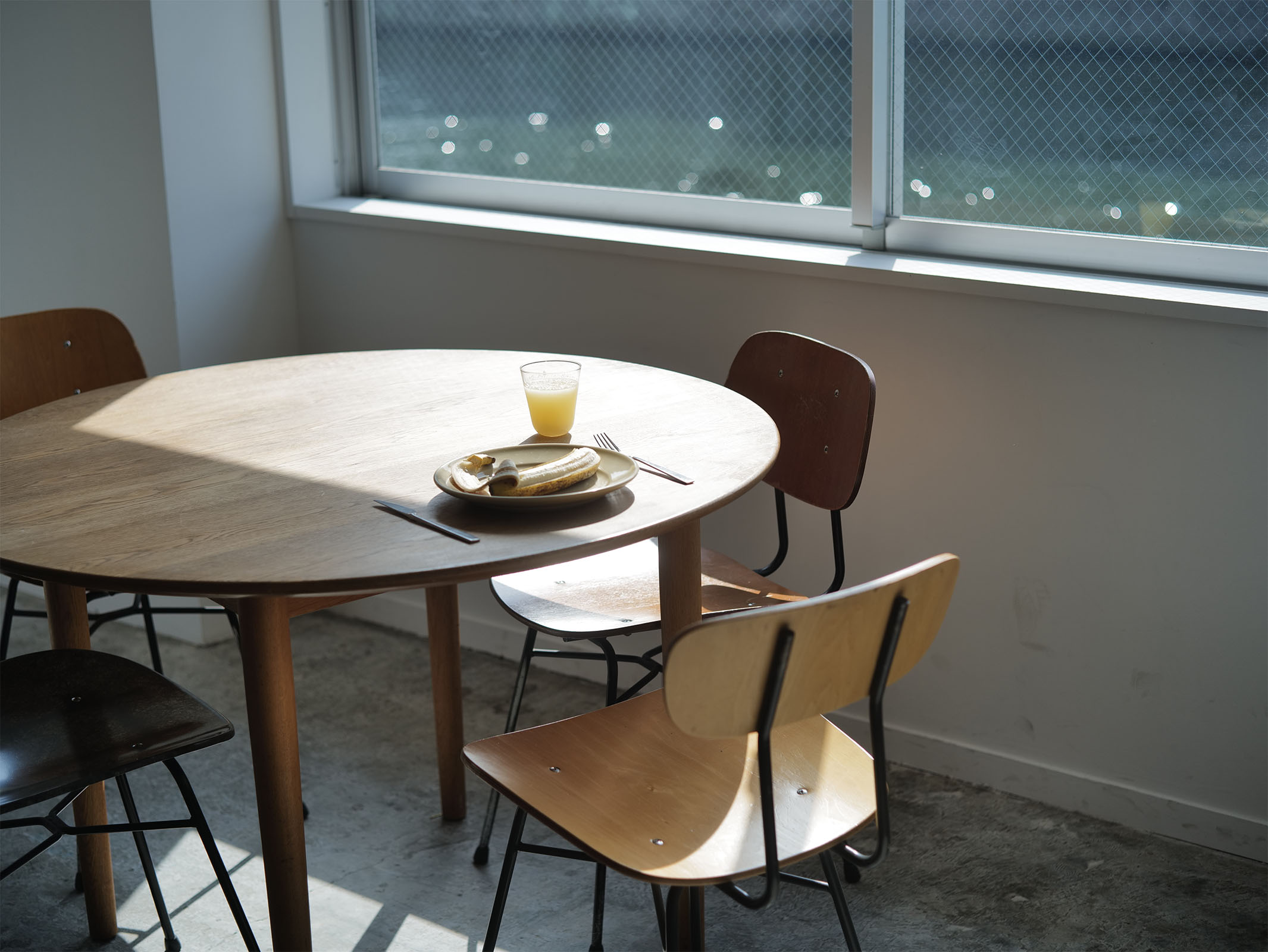 Round Table［ラウンドテーブル］｜ダイニングテーブル（円形