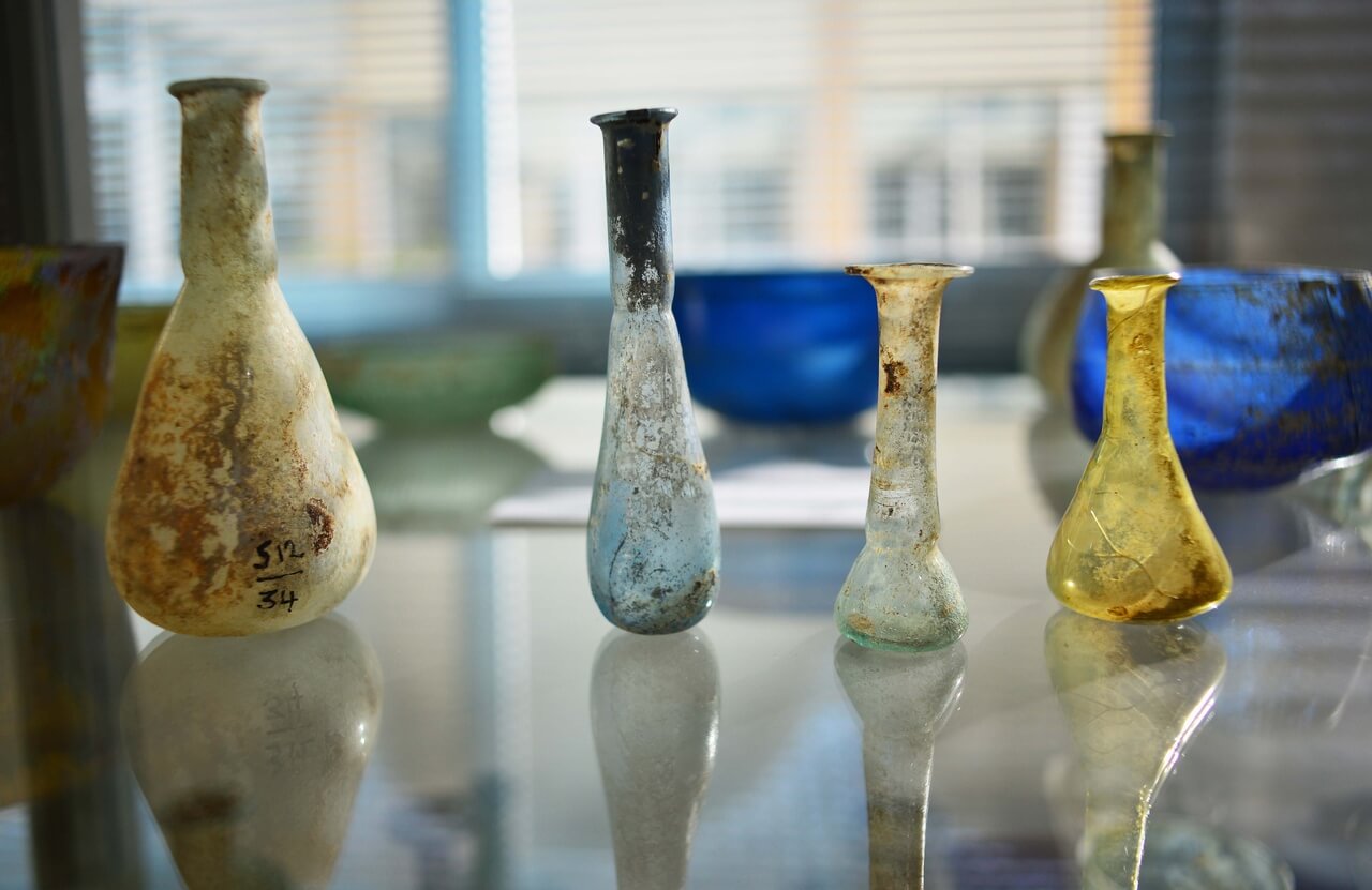 今さら聞けない ローマングラスとはなんですか？！｜アクセサリー