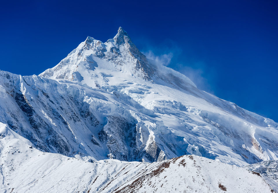 Double Amputee and Visually Impaired Climbers Climb Manaslu