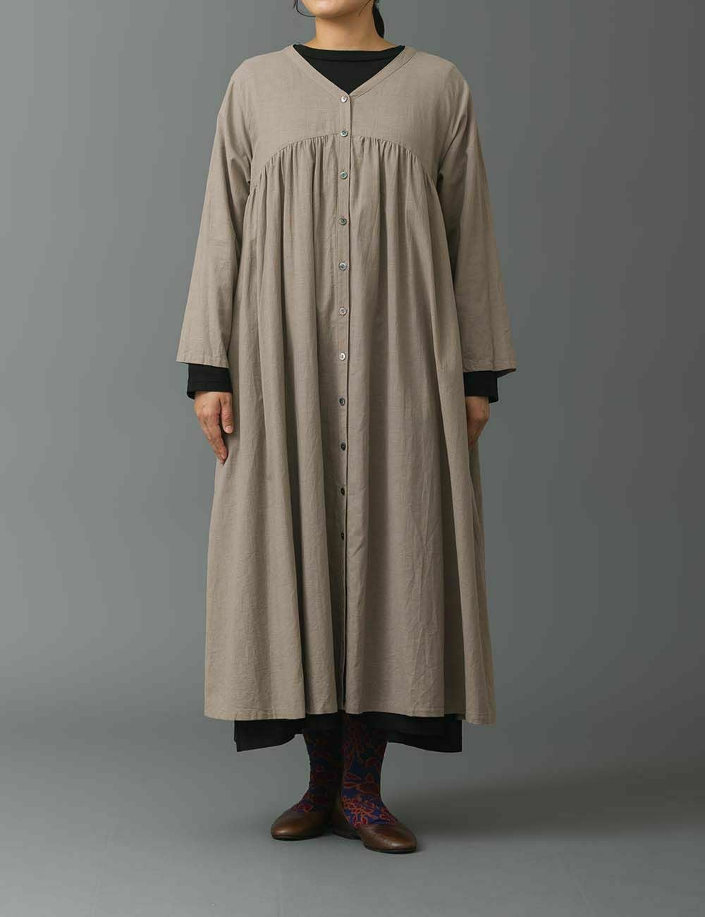 綿麻ボイルローンワンピース比翼草（ひよくそう） | 石見銀山 群言堂