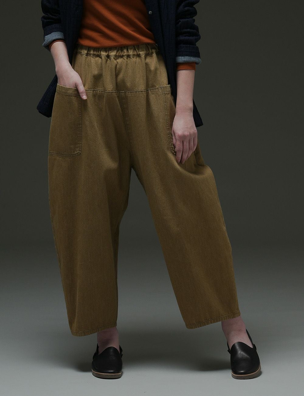 ナチュラルデニムパンツ山芹（やませり） | 石見銀山 群言堂オンライン