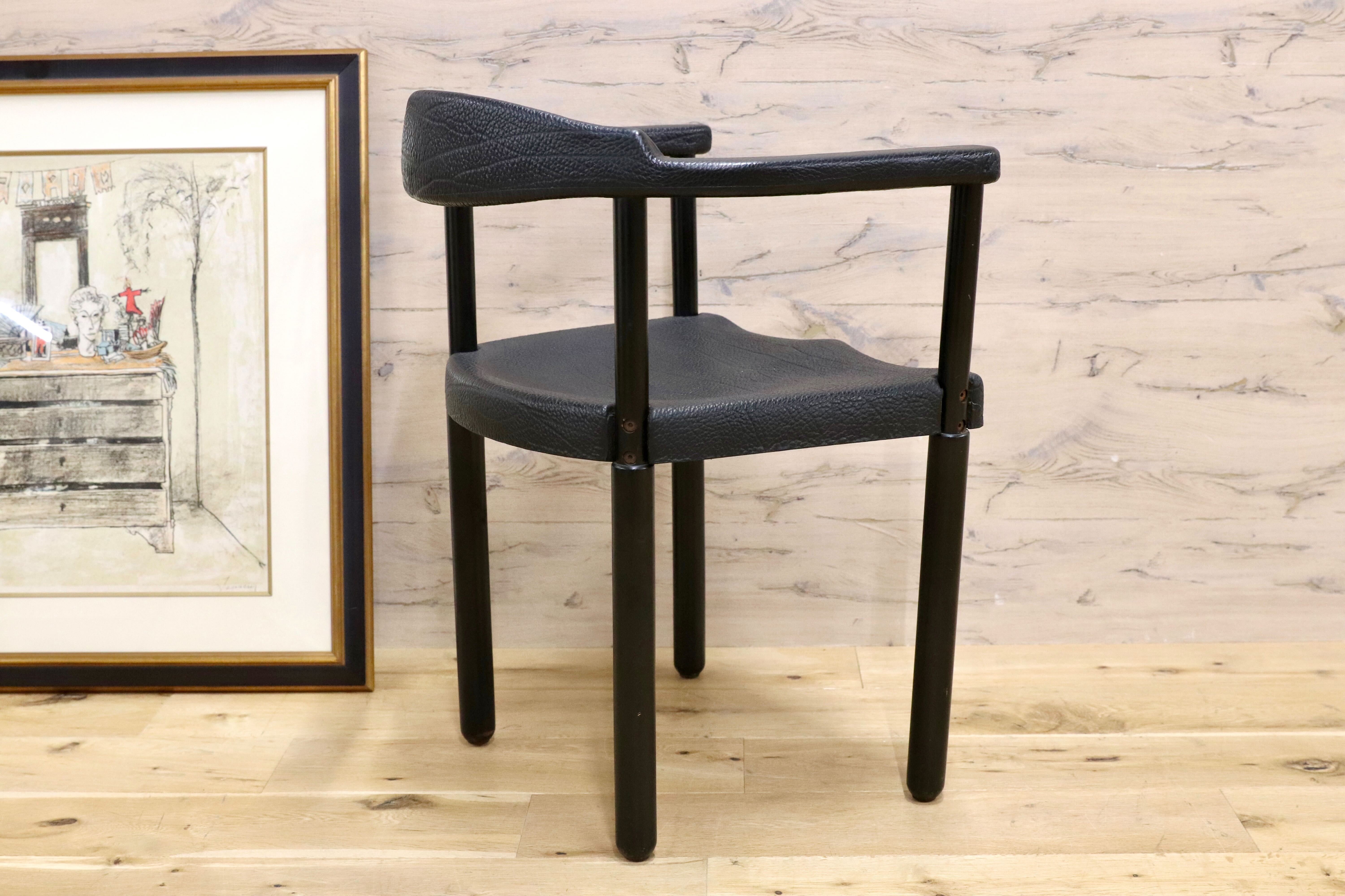 GMGK465A○レオナルド アームチェア ブラック スイス デザイナーズ家具