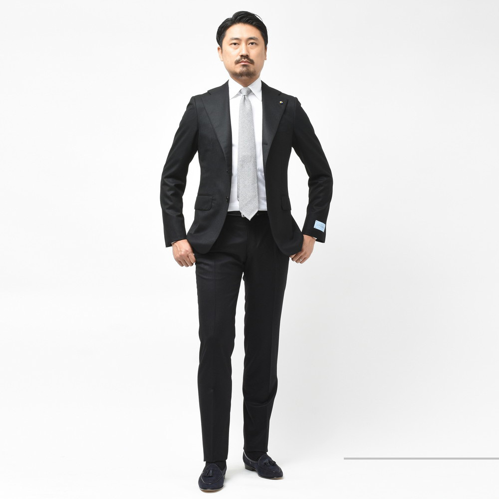 今季はブラックスーツに注目です！Belvest(ベルベスト)ブラックスーツ