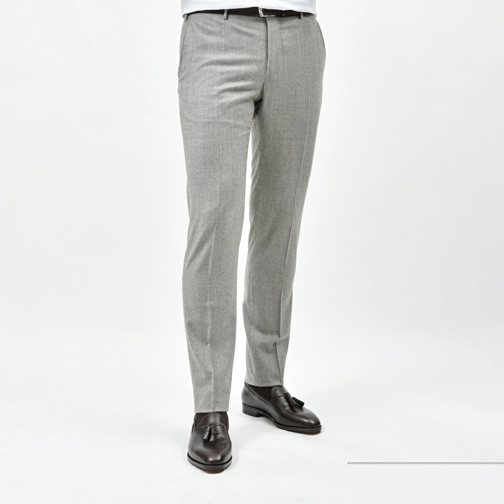 シュッとした美シルエット。INCOTEX(インコテックス) パンツ2型