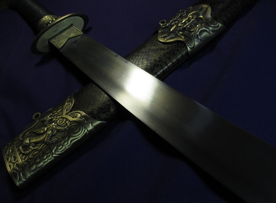 中国・青龍刀・龍仕様（装飾刀）: 軍装品・刀剣・短剣・アンティーク