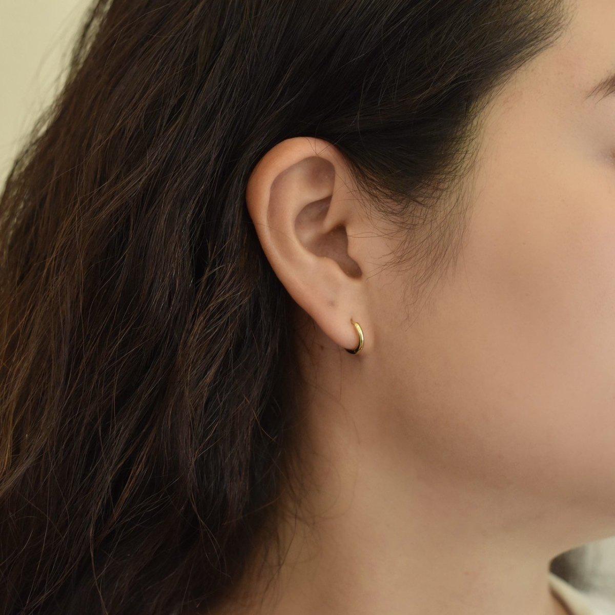 Round pierce – GYPPHY