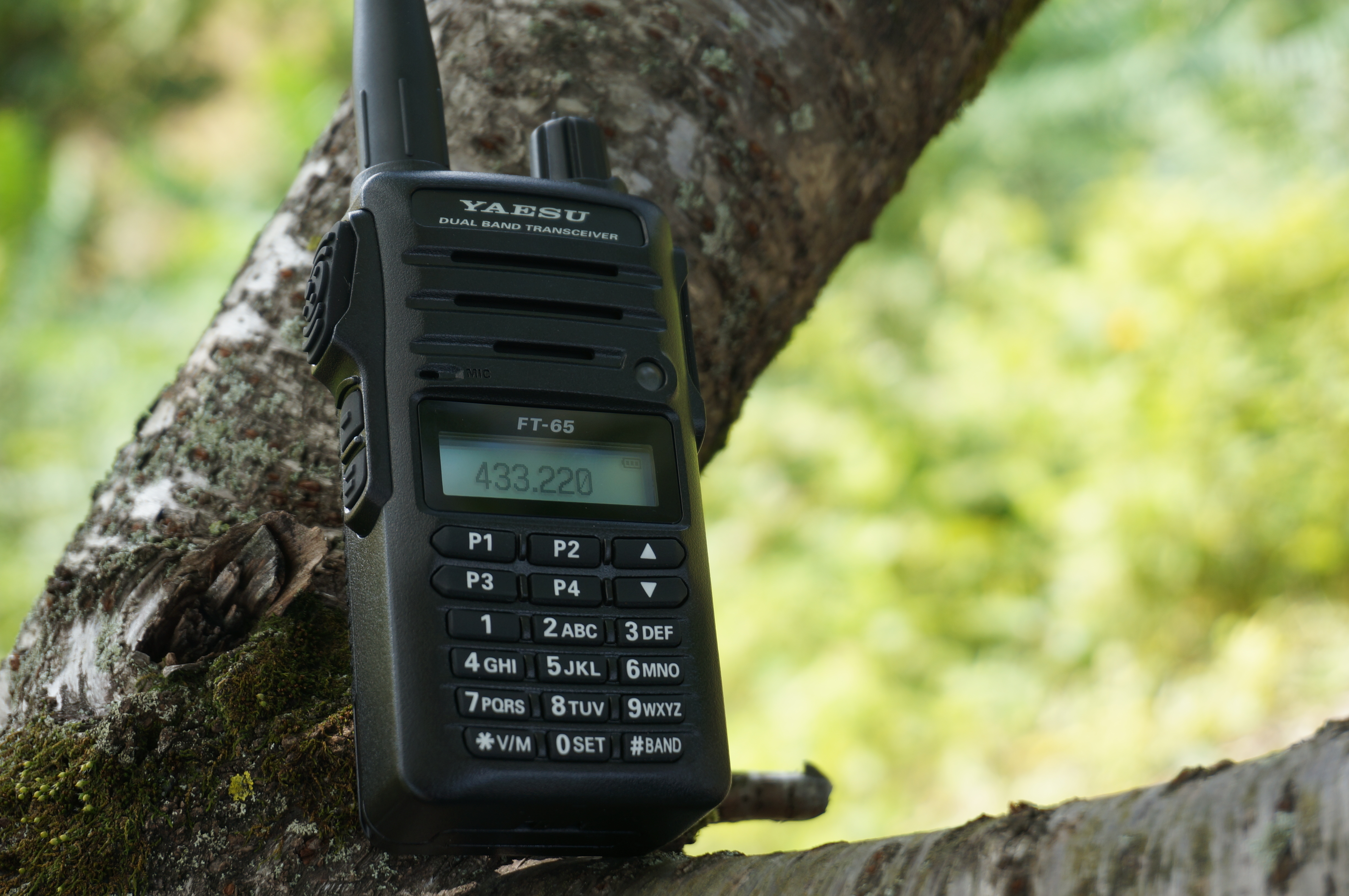 シンプルな無線機に拘る YAESU FT-65 【FB HAM RADIO GEAR and more