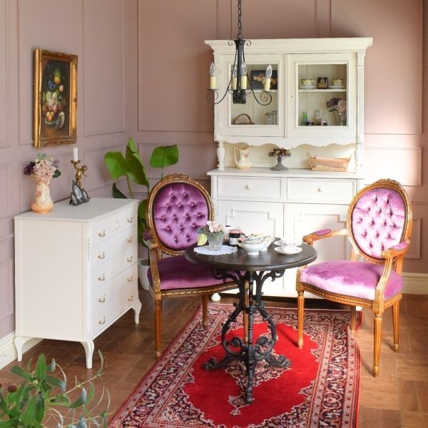 フランスから届いたアンティークのエンジェルの照明、天使がろうそくを