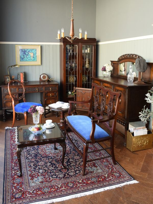 イギリスから届いたおしゃれな仕切り、アンティークのファイヤー