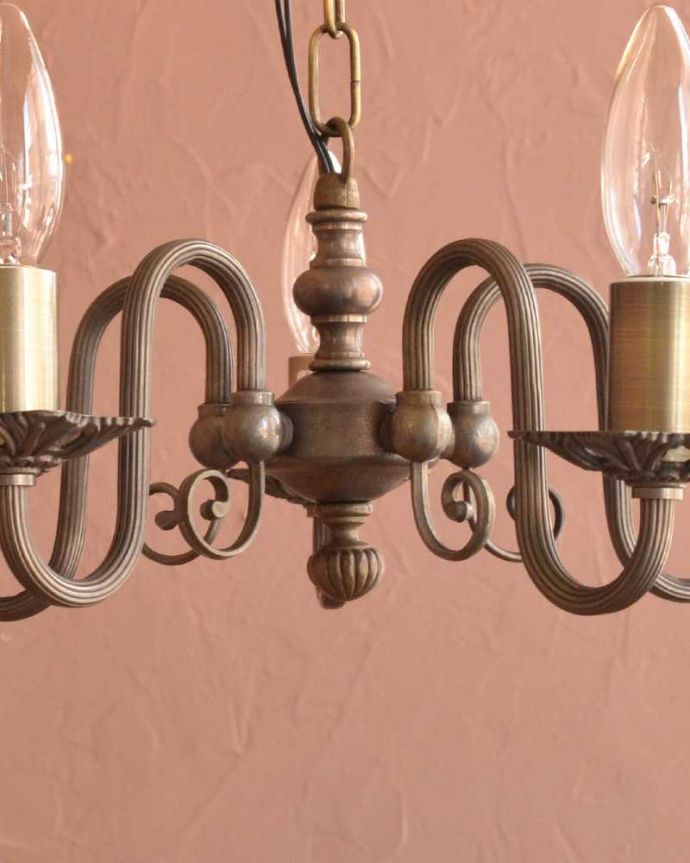 アンティーク風の真鍮製シャンデリア（5灯・電球なし）(cr-515-a