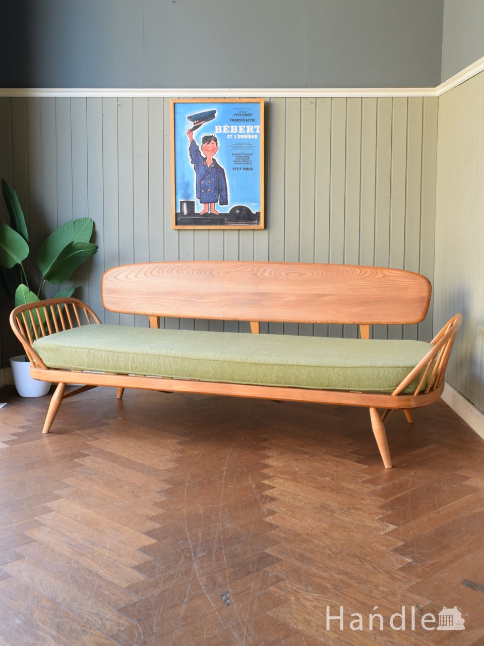 アーコール（ERCOL)社のビンテージ家具、ディベッドになるウィンザー