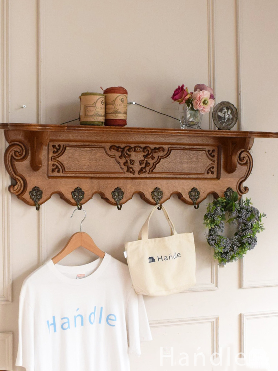 フランスアンティークの飾り棚、壁に付けて使えるウォールシェルフ(z