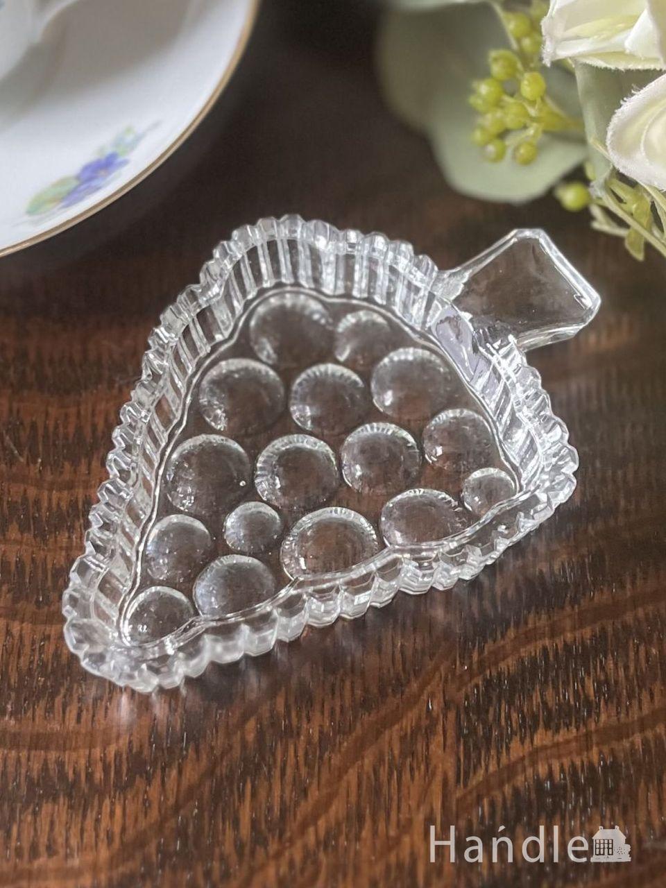 アンティークのガラス食器、仕切り付きの便利でおしゃれなガラス