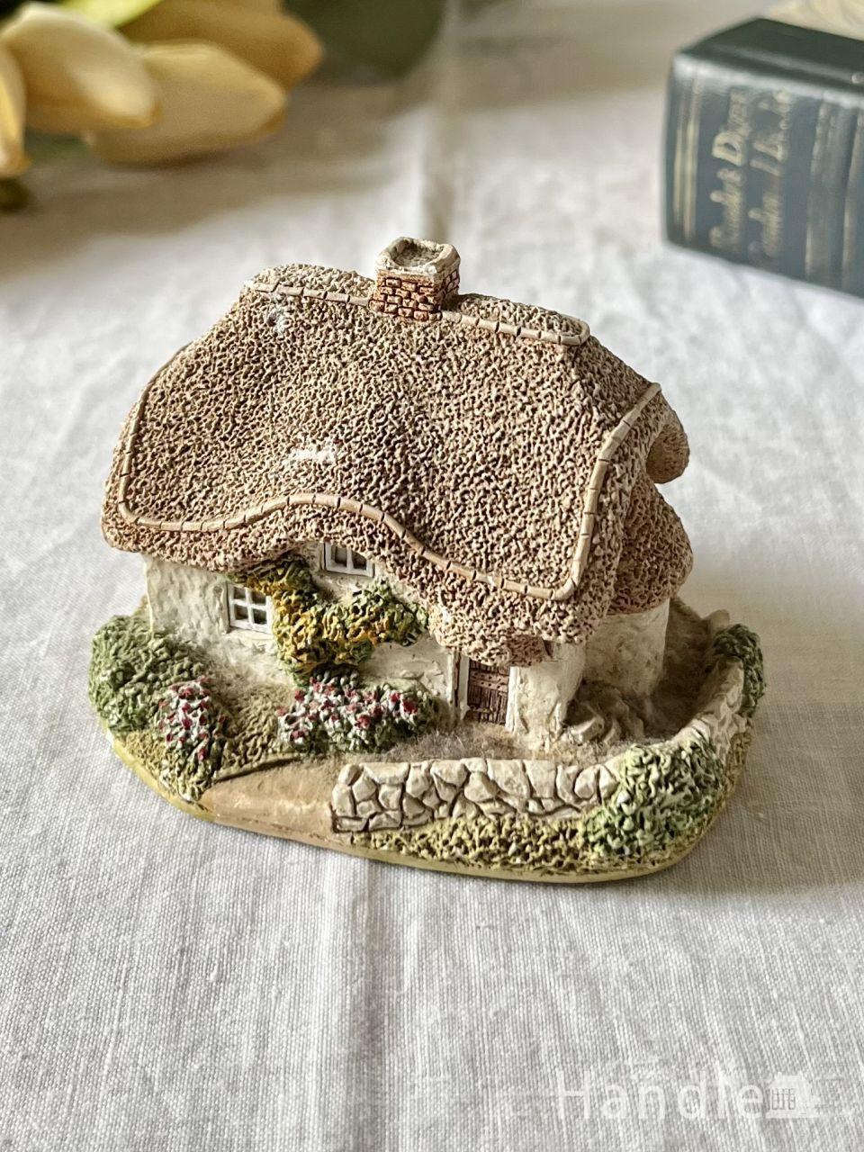 イギリスで見つけたWADE社のビンテージ陶器、Whimsiesシリーズの