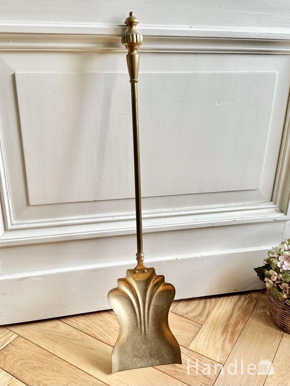 イギリスの伝統的な技法が用いられた美しい椅子、アンティークのベント