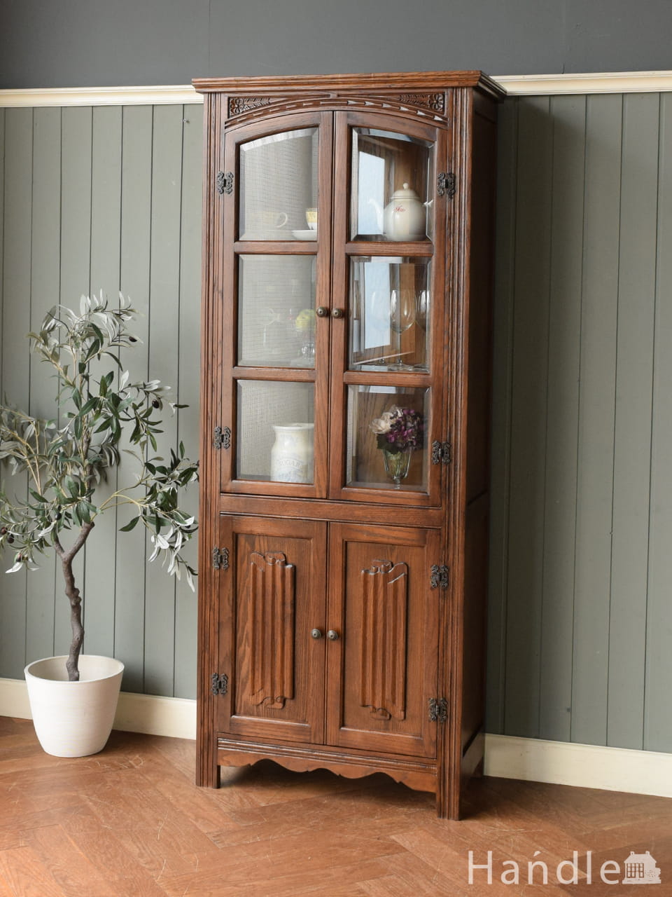 アンティーク風のおしゃれな書斎机、マホガニー材のプレジデントデスク