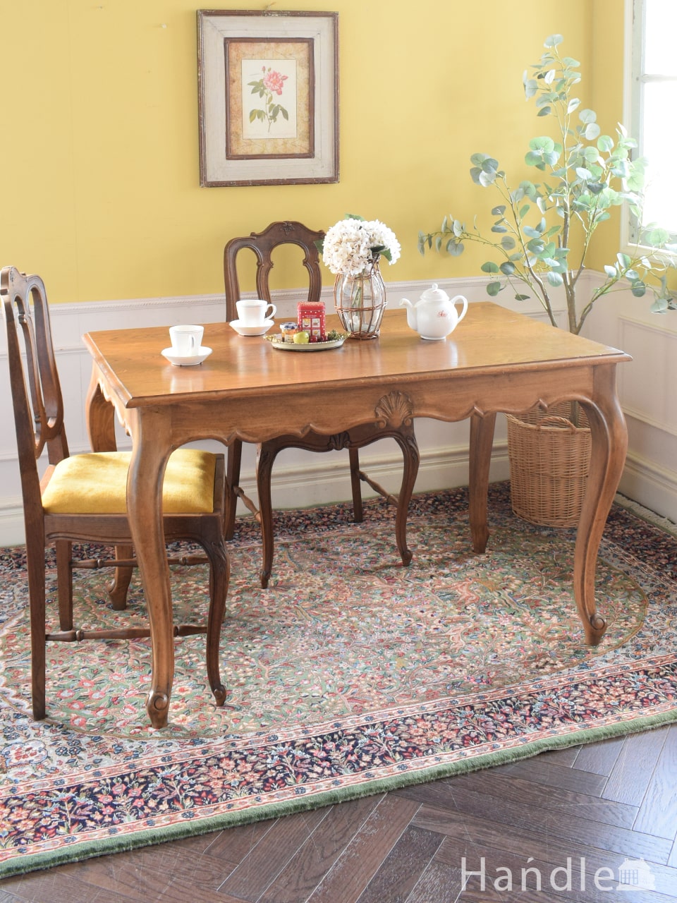 イギリスのシンプルなヴィンテージ家具、アーコールのダイニング