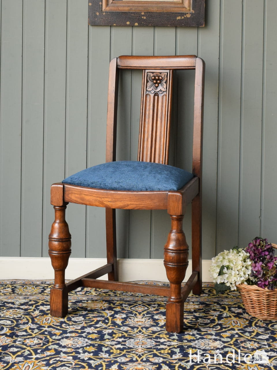 イギリスの伝統的な技法が用いられた美しい椅子、アンティークのベント