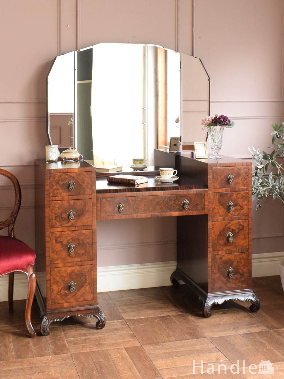 ハイセンスなビンテージ家具、北欧スタイルのドレッサー（G-plan）(x