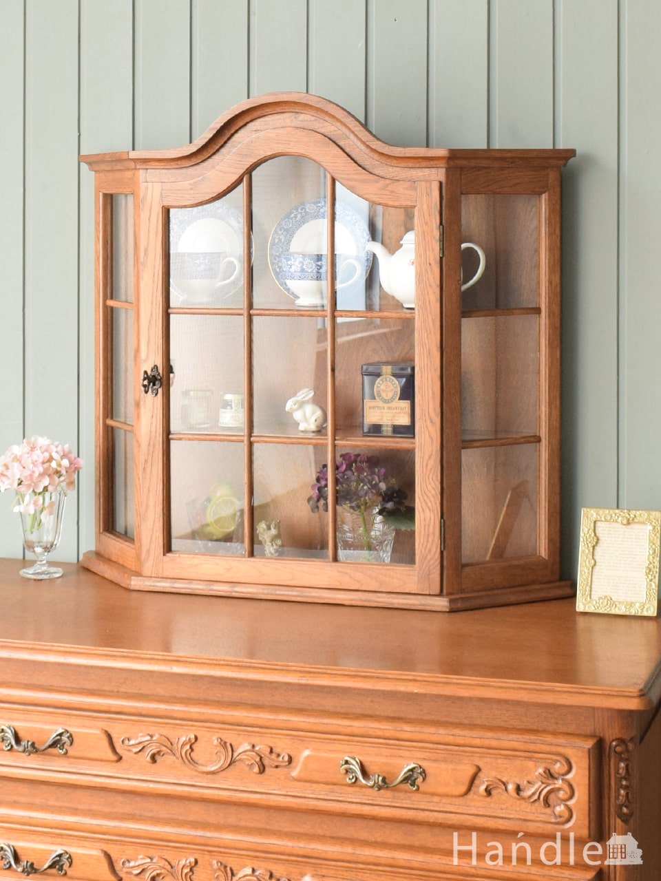 フランスのアンティーク収納家具、ガラス扉のカップボード（食器棚）(k