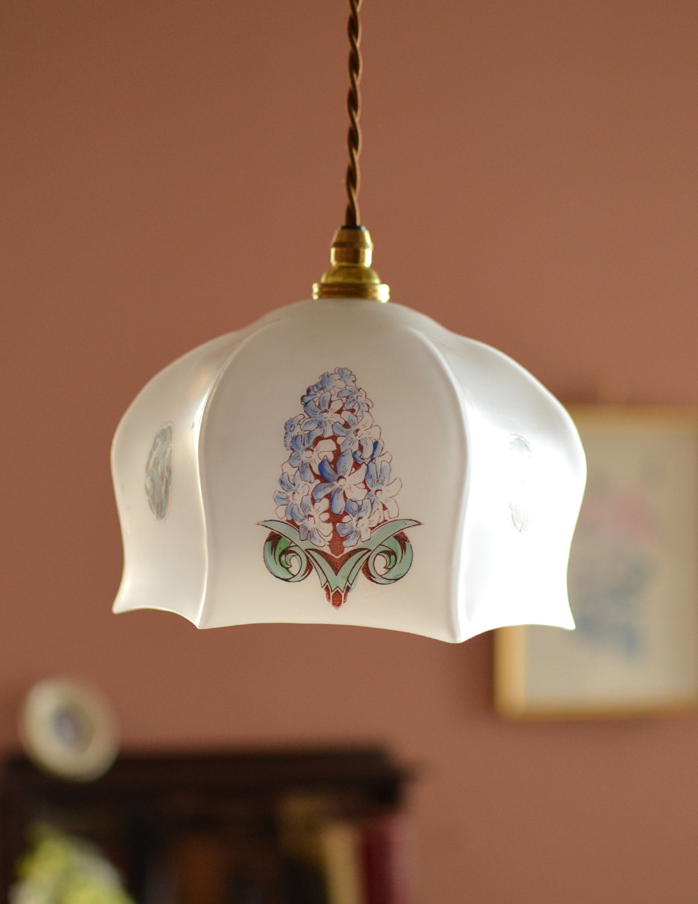 ヒヤシンスが可愛いイギリスからやってきたアンティークペンダント