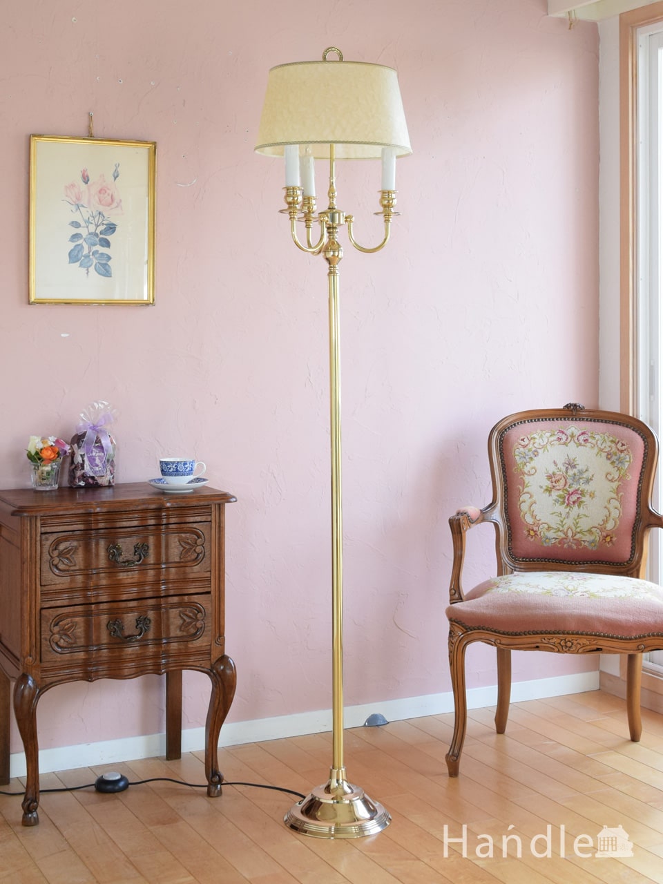 イタリアから届いたおしゃれなアンティーク風の照明器具、真鍮製の