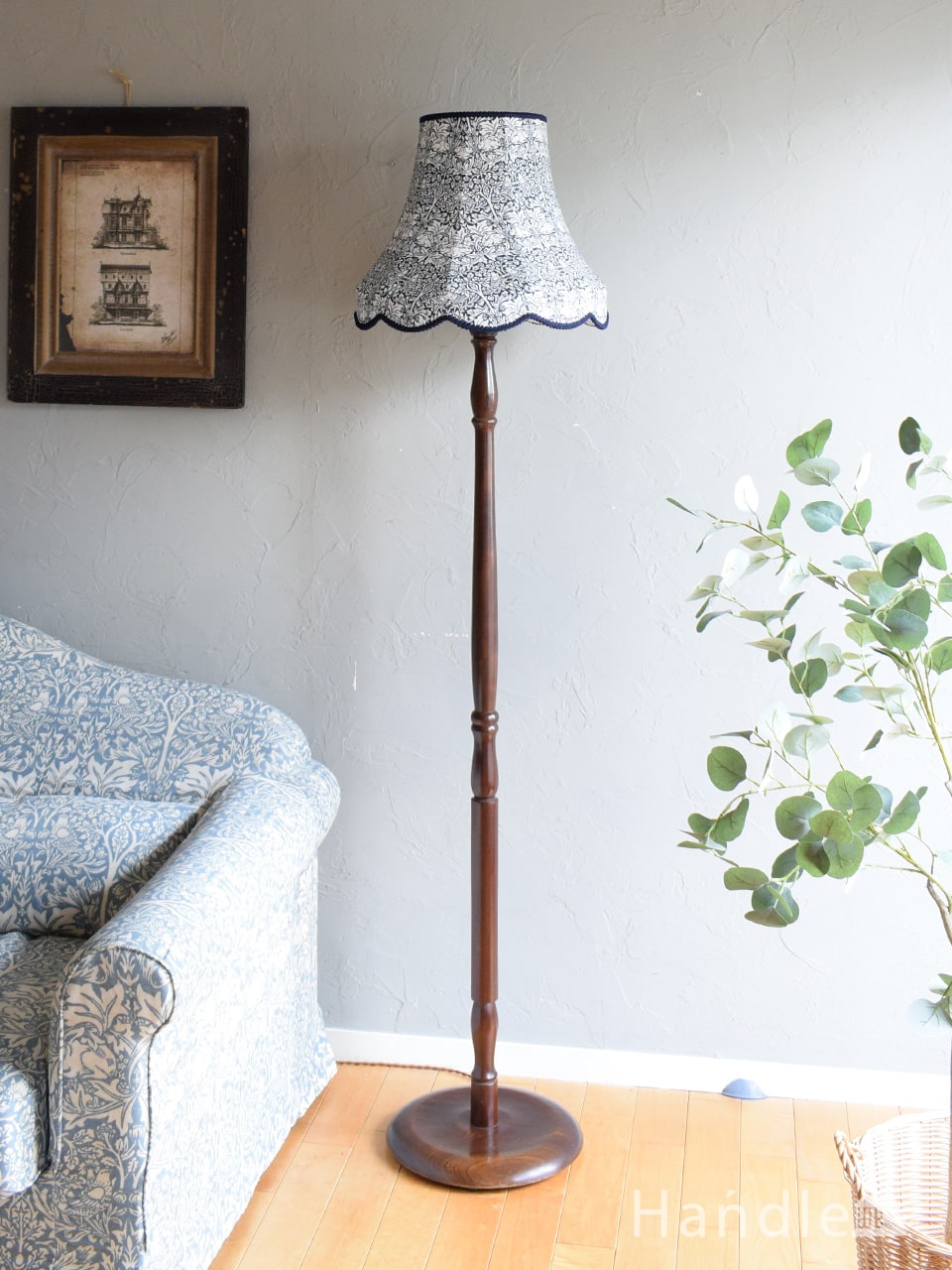 英国アンティークのフロアスタンド、ウィリアムモリスブレアラビットの